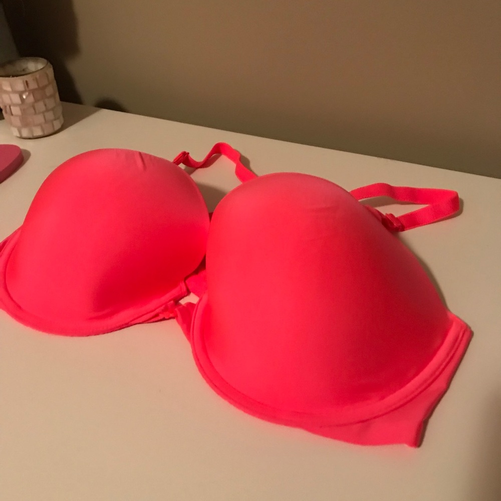 Victoria’s Secret bright pink bra 36D